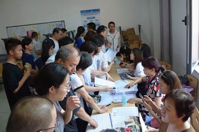 河北省高招咨询会暨经济贸易咨询分会在我校盛大开幕